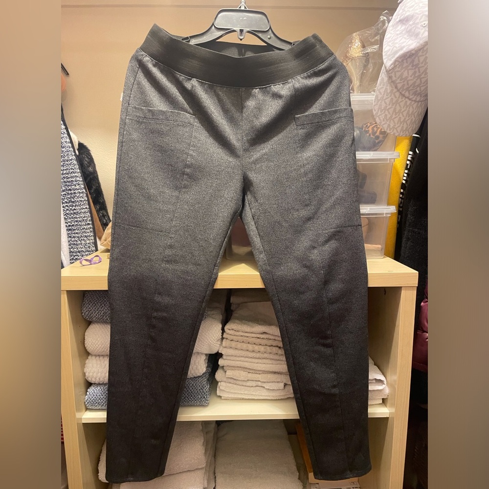 Banana Republic grey leggings with pockets